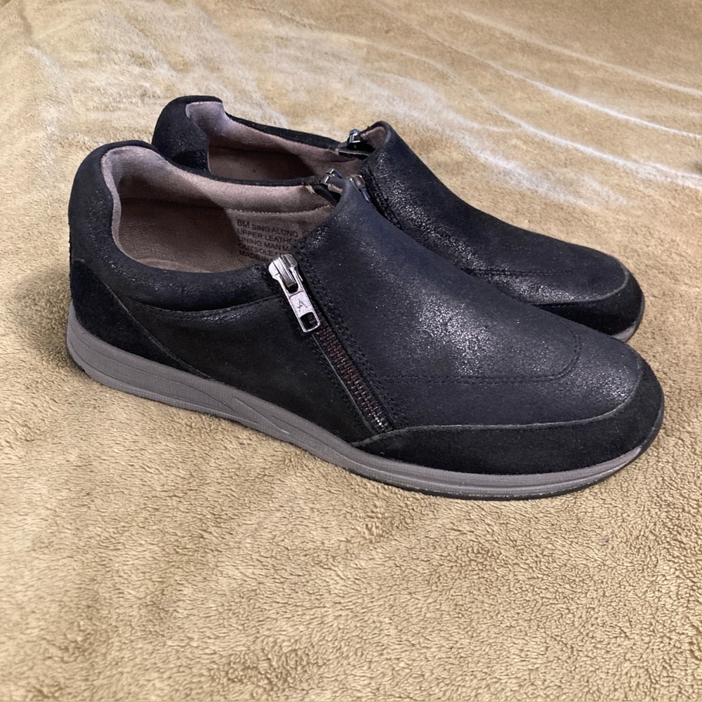 EUC Aerosoles Vintage 80s 90s Leather Sing Along Shoes Side Zip Black Size 8M